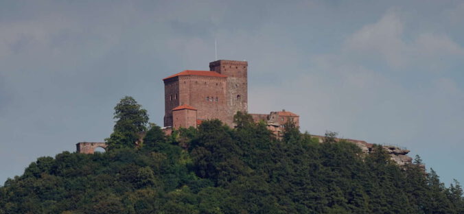 Symbolbild Annweiler Trifels Reichsburg (Foto: Holger Knecht)