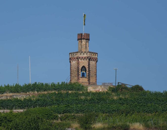 Flaggenturm bei Bad Dürkheim (Foto: Holger Knecht)