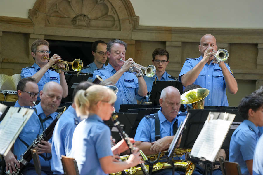 Das Landespolizeiorchester Rheinland-Pfalz im Goethepark Landau (Foto: Holger Knecht)