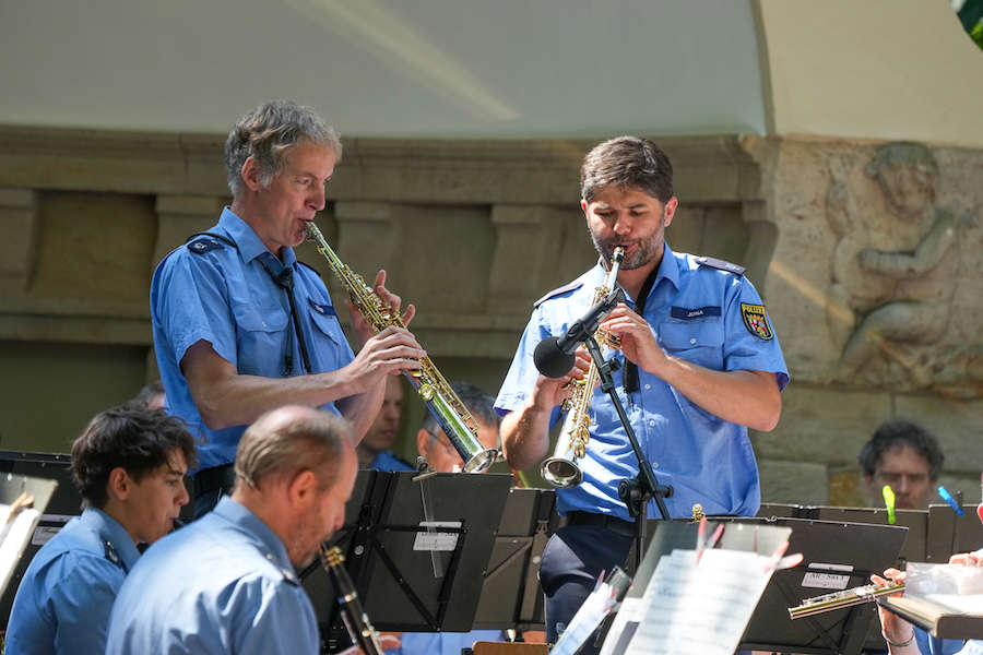 Das Landespolizeiorchester Rheinland-Pfalz im Goethepark Landau (Foto: Holger Knecht)