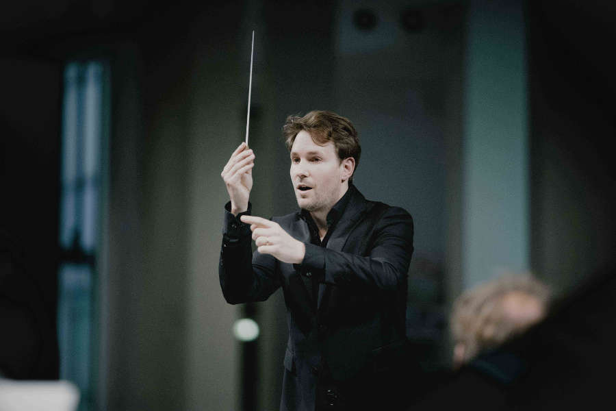 Clemens Schuldt, Chefdirigent des Münchener Kammerorchesters (Foto: Marco Borggreve)