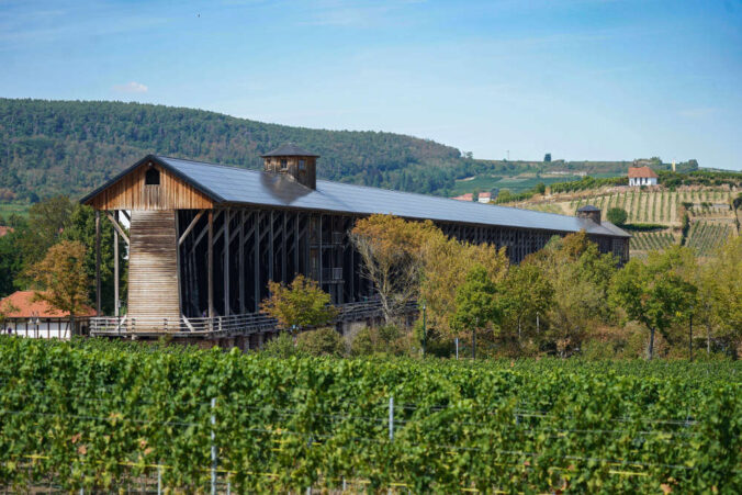 Der Gradierbau (Saline) und die Michaelskapelle in Bad Dürkheim (Foto: Holger Knecht)