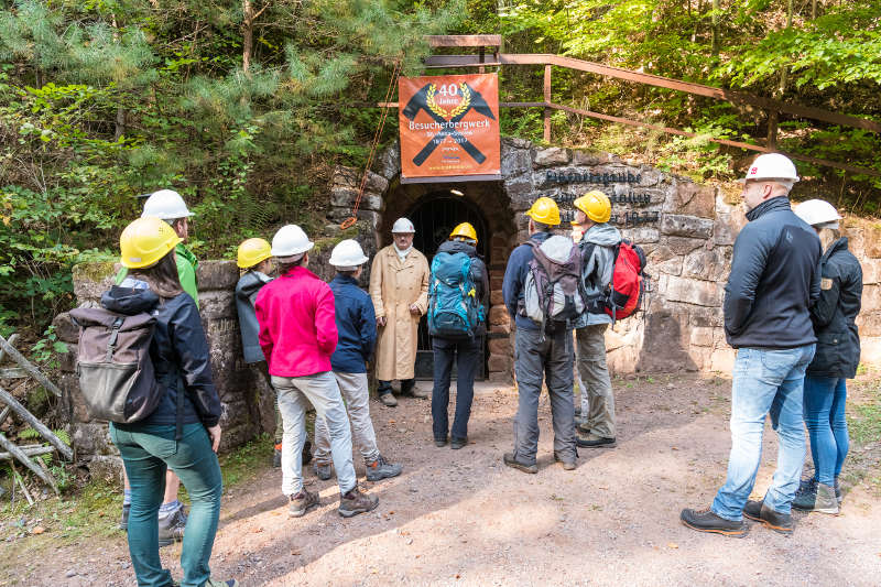 Am Besucherbergwerk bei Nothweiler (Foto: Pfalz.Touristik e.V./Dominik Ketz)