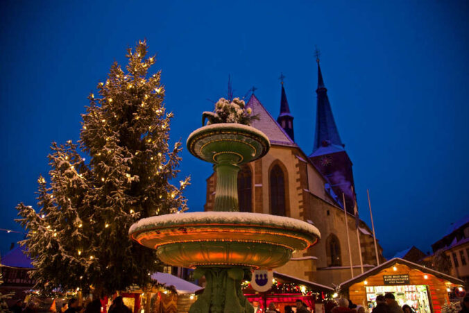 Deidesheimer Advent, Marktplatz (Foto: Tourist Service GmbH Deidesheim)