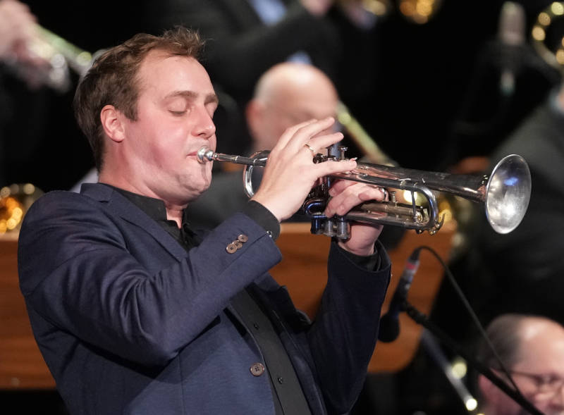 Jazz an Neujahr 2023 Blue note BIG BAND Jakob Helling (Foto: Holger Knecht)