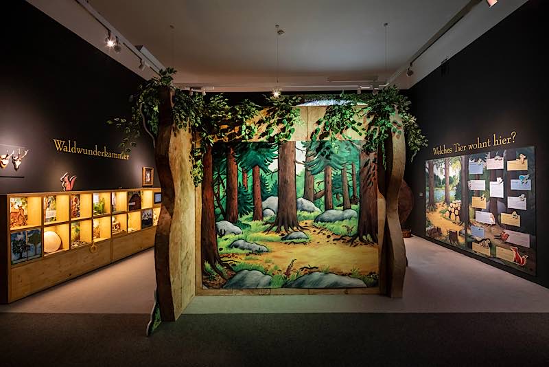 Blick in die Ausstellungstation „Grüffelo-Wald“ (Bildnachweis: Historisches Museum der Pfalz, Foto: Julia Paul)