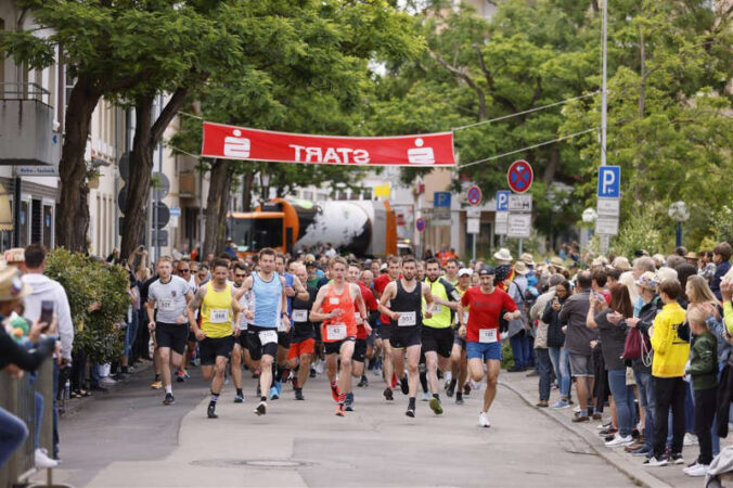 Strohhutfestlauf 2022 (Quelle: Pressestelle FT/Foto: Torsten Zimmermann)