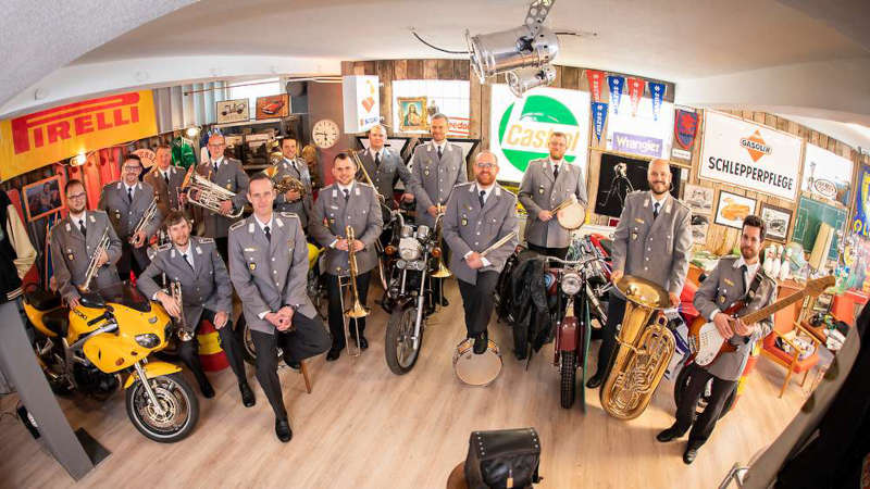 „Woodless“ – die Blechbläserbesetzung des Heeresmusikkorps Hannover (Foto: Bundeswehr/Stefan Müller)