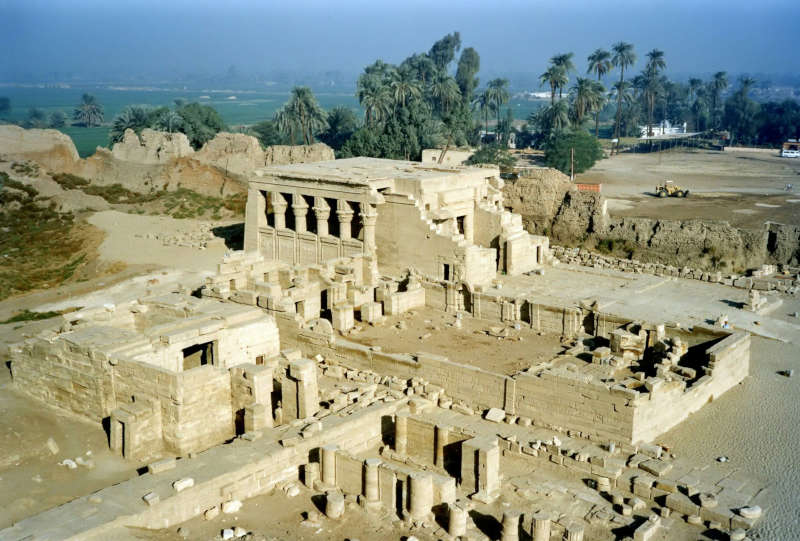 Das Hauptgebäude des Hathor Tempels in Dendera wurde unter der Herrschaft von Kleopatra VII. fertig gestellt. (Bildnachweis: Wikimedia Commons, Bernard Gagnon)