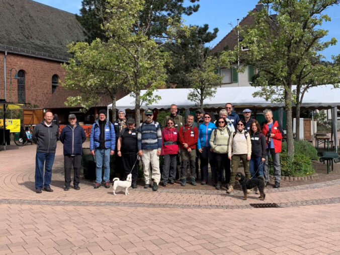 Gruppenfoto Esthal (Foto: H. Zinsmeister)