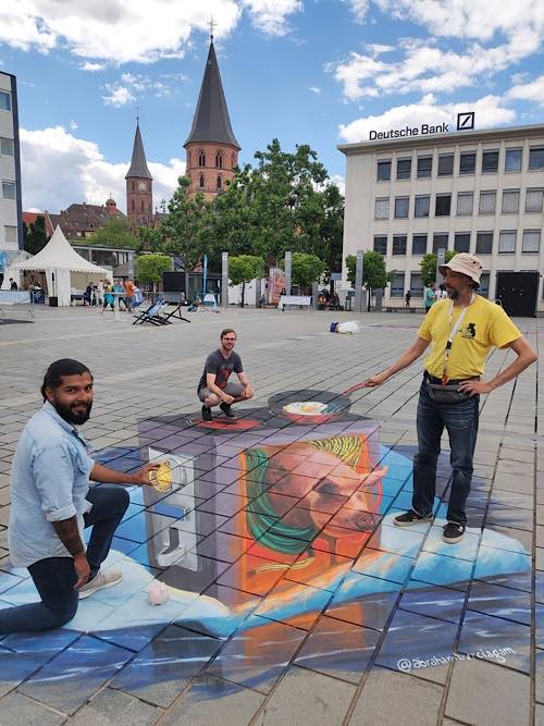 Die 3D Straßenmalerei erfreute sich 2022 großer Beliebtheit (Foto: Herzlich digital)