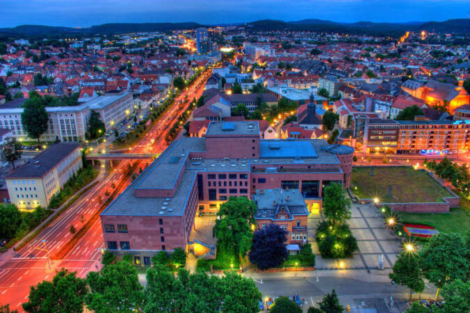 Pfalztheater bei Nacht (Foto: Pfalztheater Kaiserslautern)