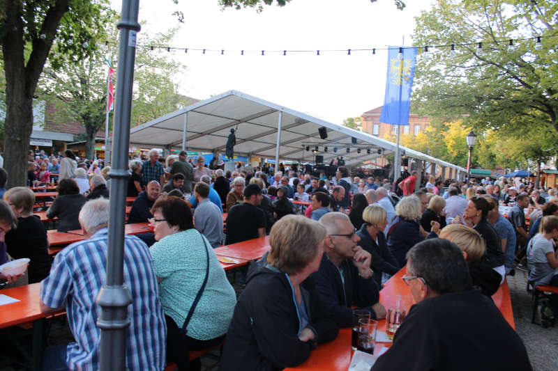 Straßenfest (Foto: Stadt Germersheim/B. Siegel)