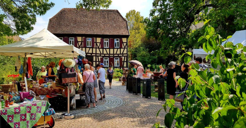 Kunsthandwerkermarkt (Foto: Stadtverwaltung Schifferstadt)