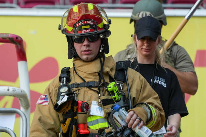 Feuerwehrmann der U.S. Air Force (Foto: Holger Knecht)