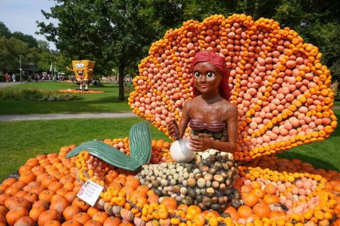 Zwei Motive aus Kürbissen auf der Gartenschau Kaiserslautern (Foto: Holger Knecht)