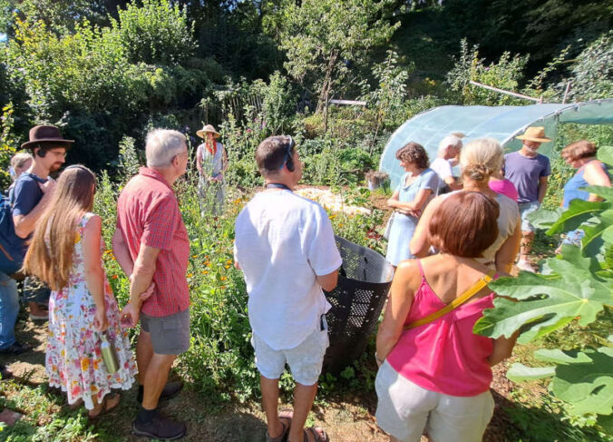 Vorträge, Fachsimpeln, Gartenführungen: Das Projekt „Gärten für die Artenvielfalt – Jardiner pour la biodiversité“ regt mit seinem Wettbewerb und vielen Veranstaltungen zum Austausch und Weiterentwickeln ein (Foto: Biosphärenreservat)