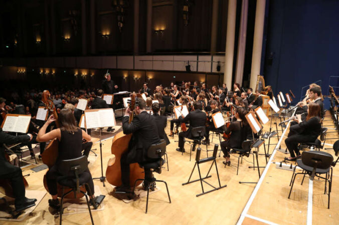 Sinfonieorchester (Foto: Jörg Lohner)