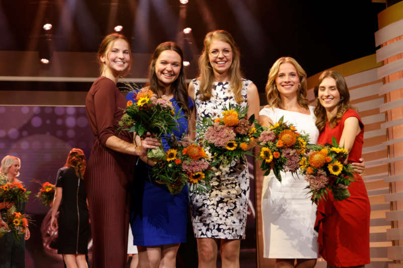 v.l.: Lea Baßler, Sarah Röhl, Eva Brockmann, Jessica Himmelsbach, Katja Föhr (Foto: DWI)
