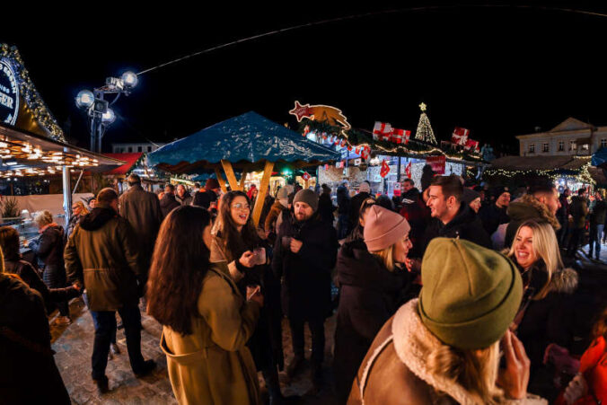 Auf die Besucherinnen und Besucher des traditionellen Thomas-Nast-Nikolausmarkts warten mehr als 50 kunsthandwerkliche und gastronomische Stände. (Quelle: Joshua Mack Photography)