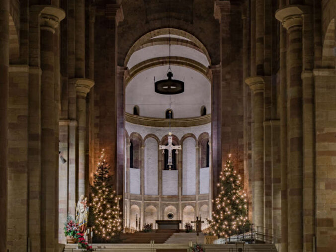 Der Speyerer Dom an Weihnachten (Foto: Joachim Weller)
