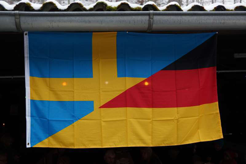 Schwedisch-Deutsche Flagge (Foto: Holger Knecht)a