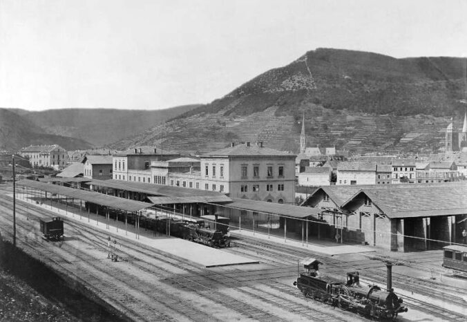 Bahnhof Neustadt an der Weinstraße, Fotografie von Jacob Friedrich Maurer (1821-1880), um 1870, Albuminpapier (Bildnachweis: Historisches Museum der Pfalz Speyer)