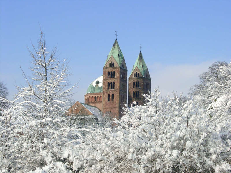 Blick auf den winterlichen Dom zu Speyer (Foto: Pfalz-Touristik e.V.)