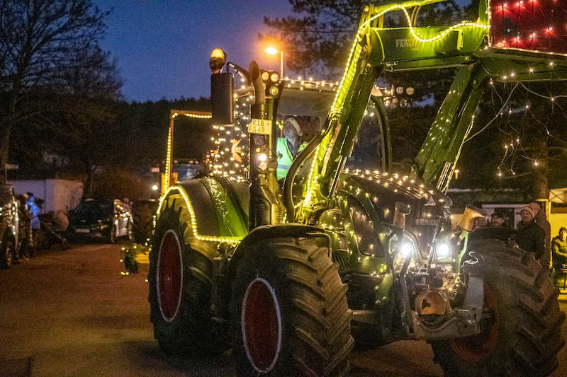 Lichterfahrt durch Steinborn (Foto: Helmut Dell)