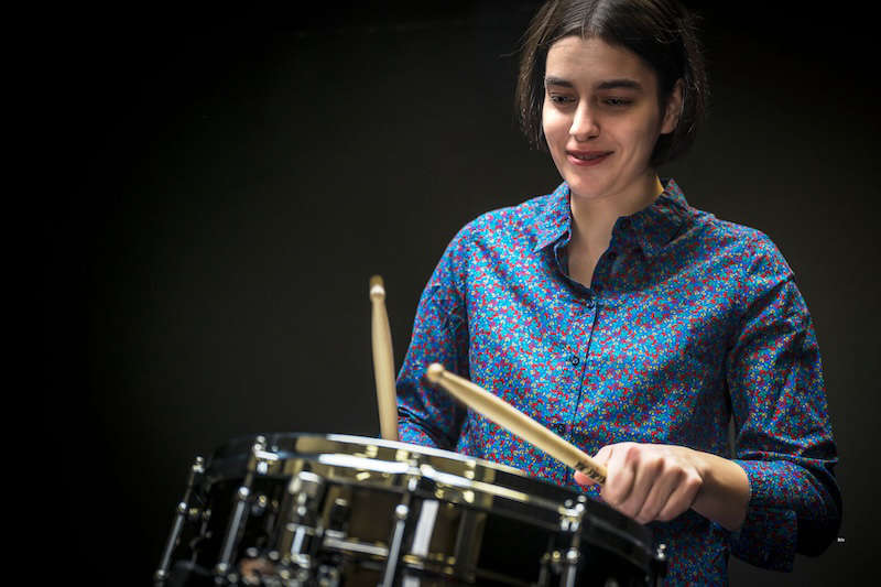 Leonie Klein, Schlagzeug (Foto: Ras Rotter)