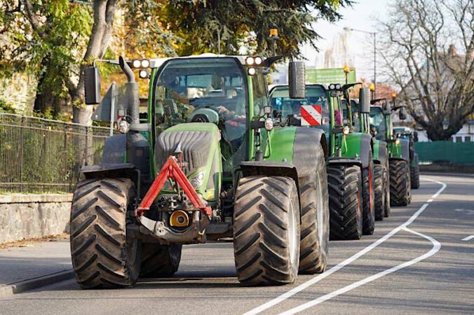 Symbolbild Bauern Traktoren (Foto: Holger Knecht)