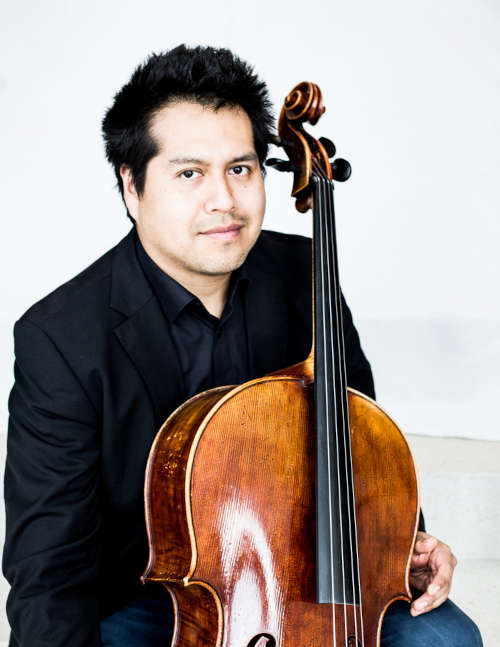 Johann Aparcicio Bohórquez ist als Solocellist zu erleben. (Foto: Annemone Taake)