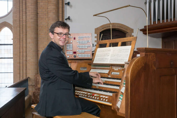 Bezirkskantor Tobias Martin (Foto: Prot. Dekanat LU/Wagner)