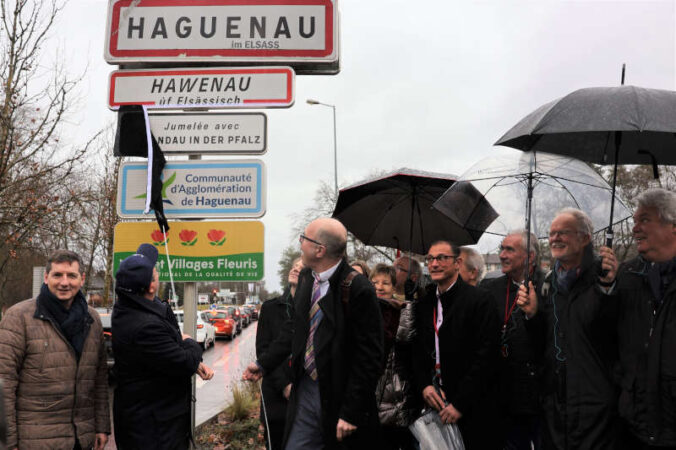 Vive l'amitié franco-allemande: Hier beim Besuch einer Landauer Delegation um Oberbürgermeister Dominik Geißler in Haguenau im Februar dieses Jahres. (Quelle: Stadt Landau)