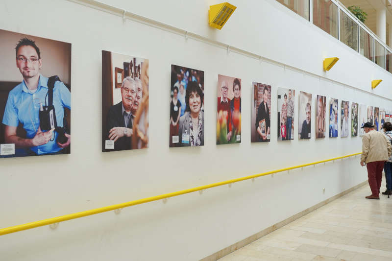 Ausstellung "Herz verschenken" (Foto: Westpfalz-Klinikum)