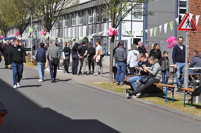 Viele Gäste konnte die Hochschule schon 2023 auf ihrem Campus in Kaiserlautern begrüßen. (Foto: HSKL)