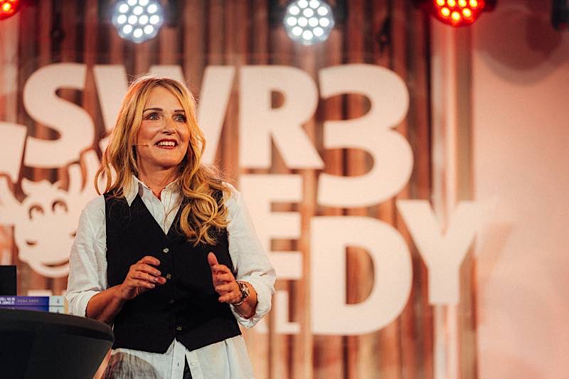 Anne Vogd beim „SWR3 Comedy Festival“ 2024. © SWR3/Adrian Walter