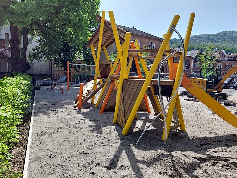 Neuer Spielplatz TSG Turnhalle (Foto: Stadt Neustadt)