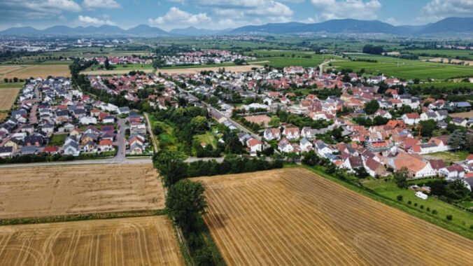 Luftaufnahme (Foto: Hans Jürgen Heilmann, Bornheim)