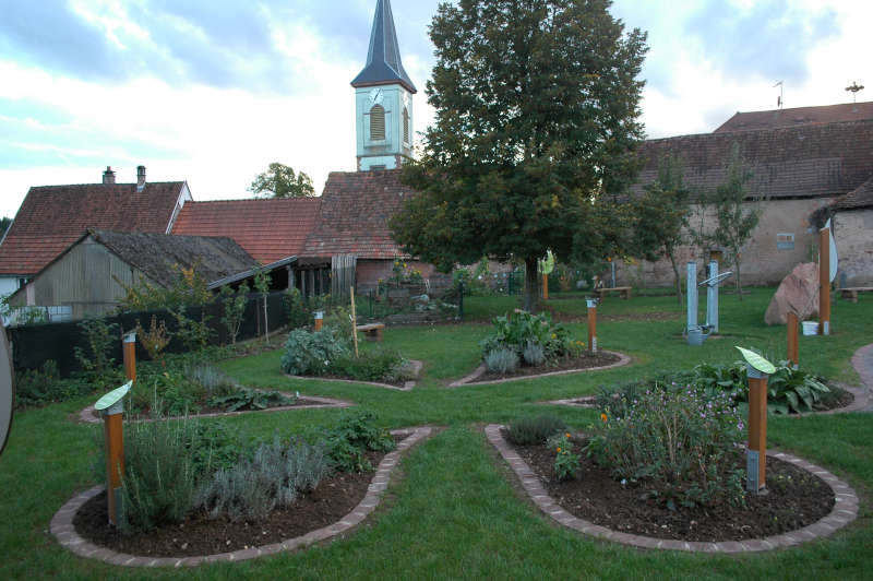 Kräutergarten Wingen (Foto: J. Schauer)