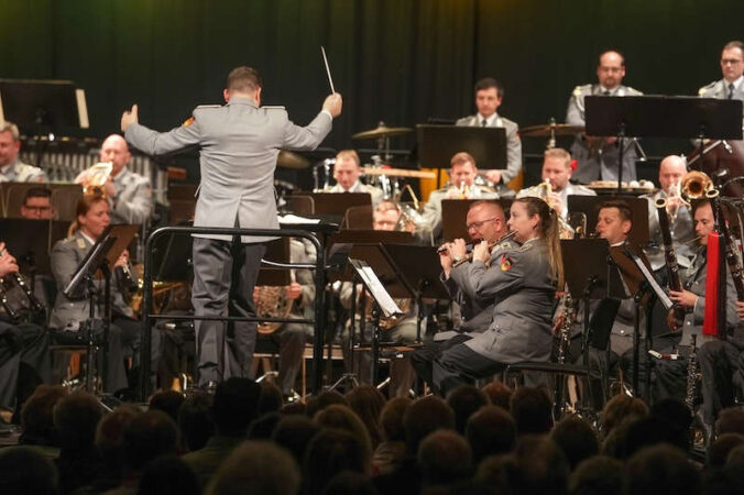 Das Heeresmusikkorps Veitshöchheim (Foto: Holger Knecht)