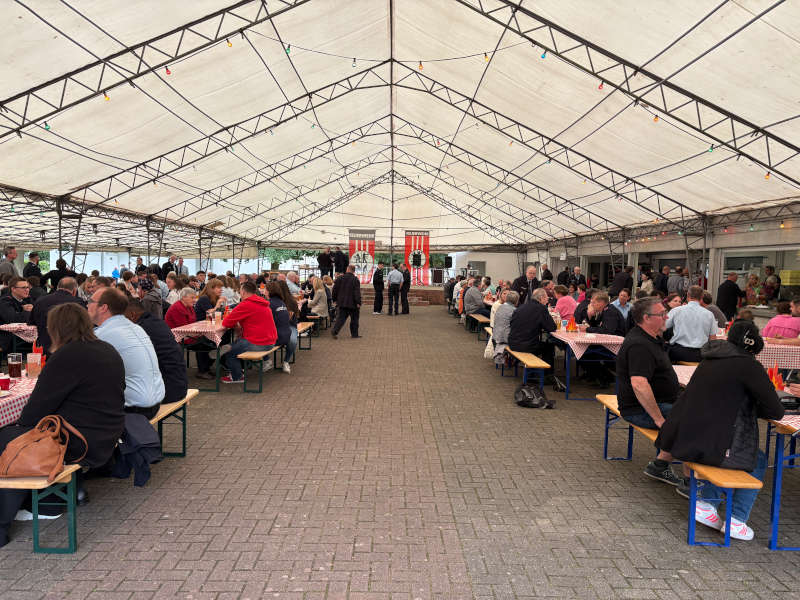 Rund 300 Gäste waren zum ersten Familienfest der Feuerwehren in der Verbandsgemeinde Jockgrim eingeladen. (Foto: VG Jockgrim)