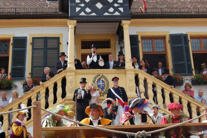 Geißbockversteigerung (Foto: Tourist Service GmbH Deidesheim)
