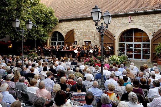 Open-Air-Konzert (Foto: MelHubach)
