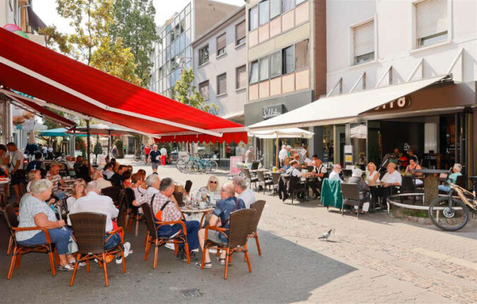 Gastro in der Frankenthaler Innenstadt (Quelle: Pressestelle FT/Foto: Torsten Zimmermann)