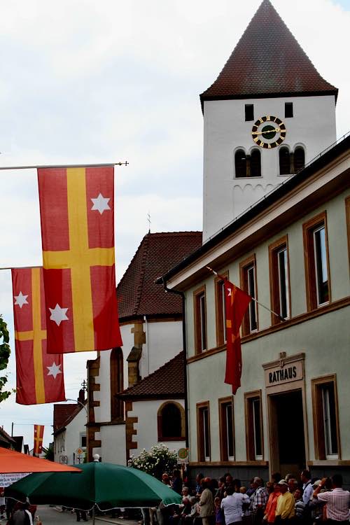 Rathaus Niederkirchen (Foto: Tourist Service GmbH Deidesheim)