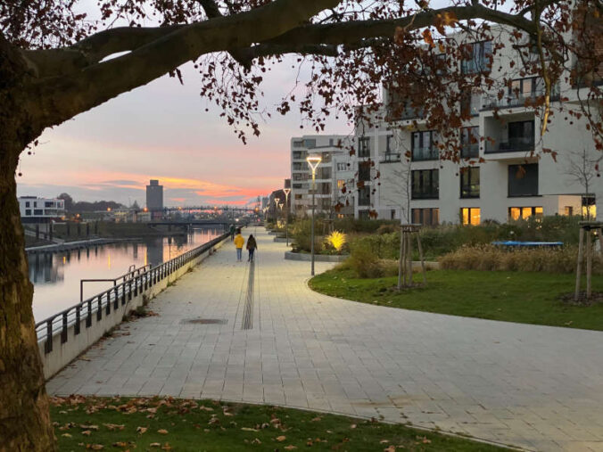 Hafenpromenade (Foto: Torsten Kleb)