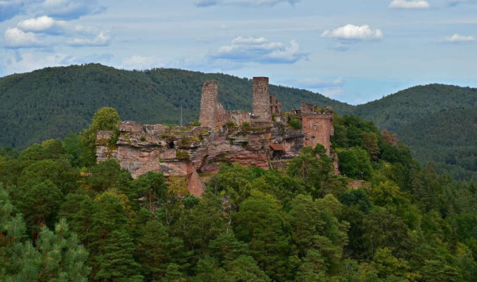 Burg Alt-Dahn (Foto: Pixabay/Pascal Ohlmann)