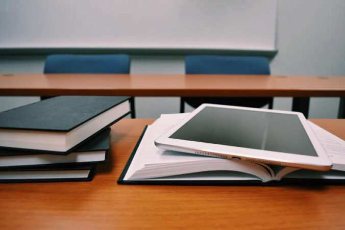 Symbolbild Schule (Foto: Pixabay/WOKANDAPIX)