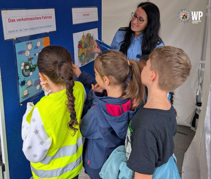 An insgesamt 13 Stationen konnten die Kids ihr Können und Wissen unter Beweis stellen (Foto: Polizeipräsidium Westpfalz)